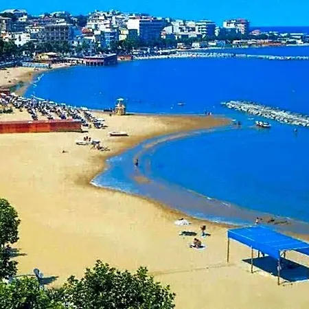 לינה וארוחת בוקר Castello