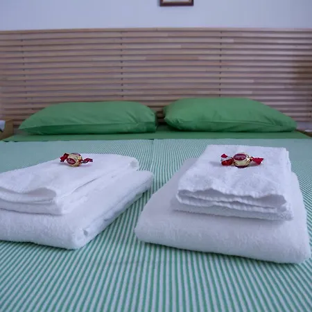 Castello كروتوني