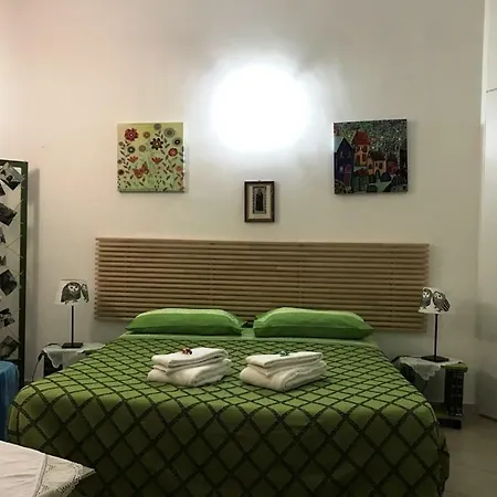 Castello 3* קרוטונה